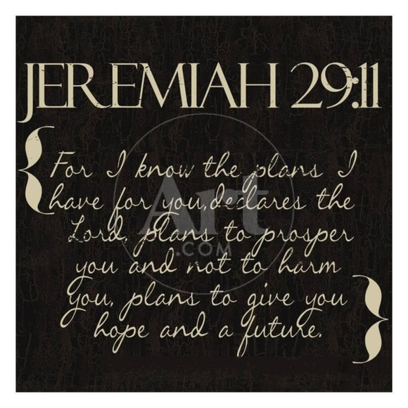 Welcome to My Closet - Picture 5 of 8